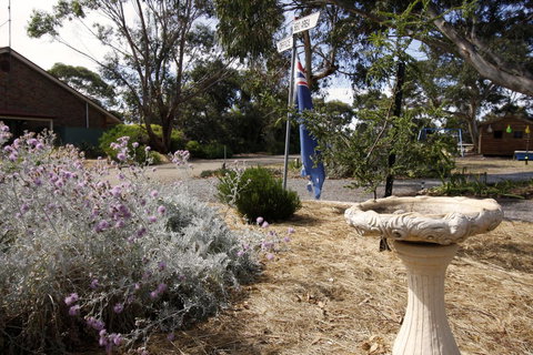 Cape Jervis Holiday Units - Renee 17