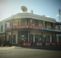 Commercial Hotel Morgan - Internet Find