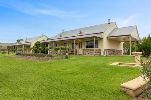 Barossa Vineyard Cottages - Renee 26