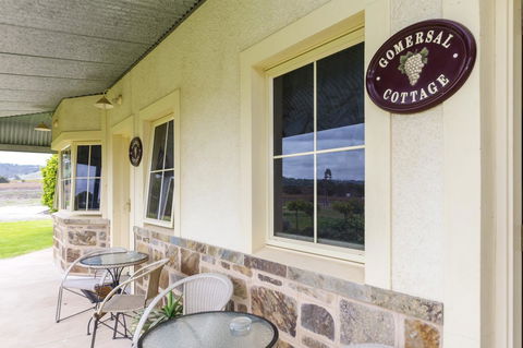 Barossa Vineyard Cottages - Renee 11