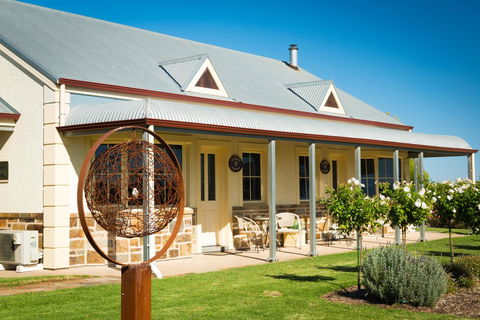 Barossa Vineyard Cottages - Renee 0
