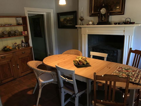 Kit Kat Cottage - Heritage Accommodation Burra - Internet Find 34