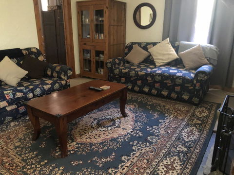 Blyth Cottage Burra - Internet Find 12