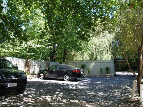 Hahndorf House B&B - Petrol Stations 40