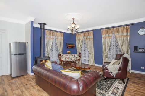 Hahndorf House B&B - Petrol Stations 4