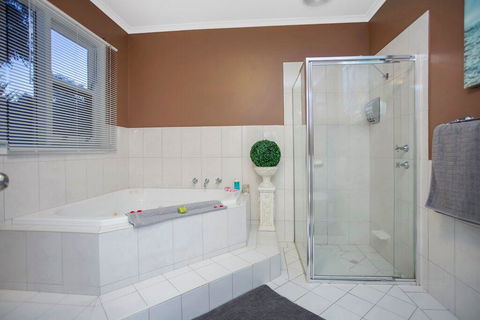 Hahndorf House B&B - Petrol Stations 26