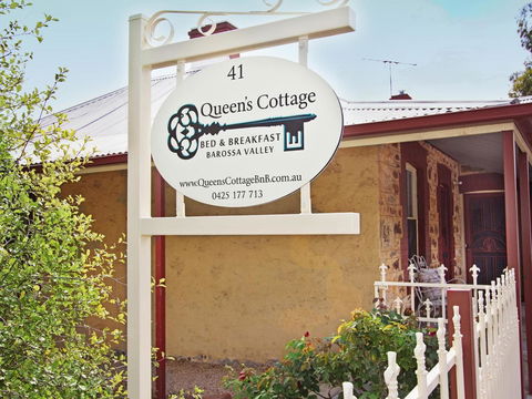 Queen's Cottage Barossa Valley - Petrol Stations 2