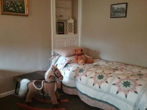 The Pig And Whistle - Internet Find 35