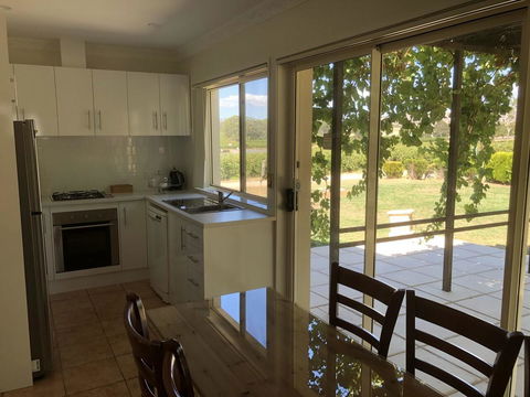 Barossa Shiraz Estate - Petrol Stations 34