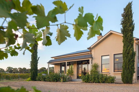 Barossa Shiraz Estate - Petrol Stations 2