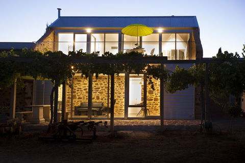 Barossa Shiraz Estate - Petrol Stations 38