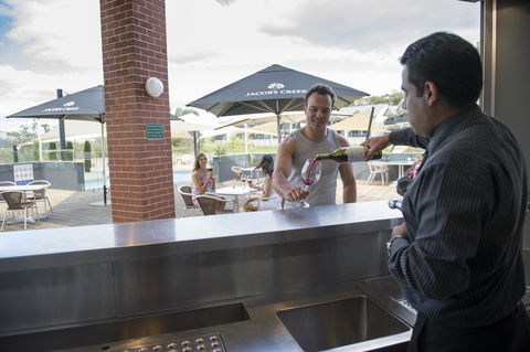 Novotel Barossa Valley Resort - Petrol Stations 17