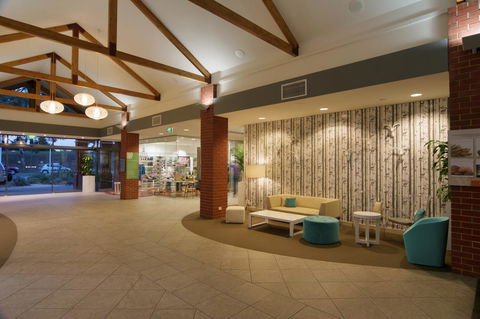 Novotel Barossa Valley Resort - Petrol Stations 1