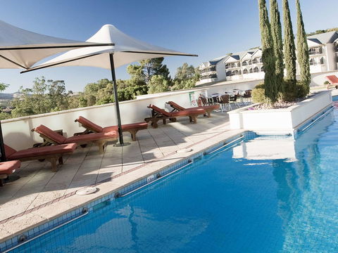 Novotel Barossa Valley Resort - Petrol Stations 43