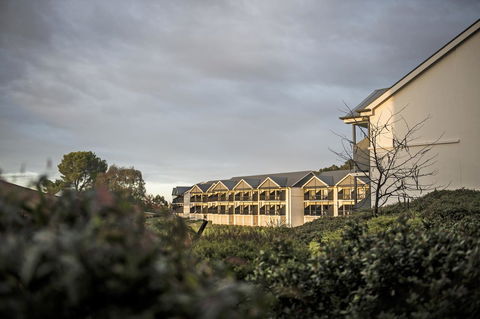 Novotel Barossa Valley Resort - Petrol Stations 6