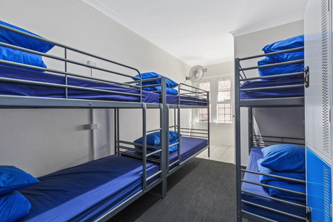 Ady's Place Backpackers, Sydney - Internet Find 12