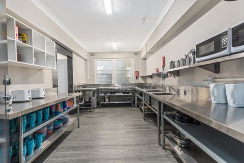 Ady's Place Backpackers, Sydney - Internet Find 9