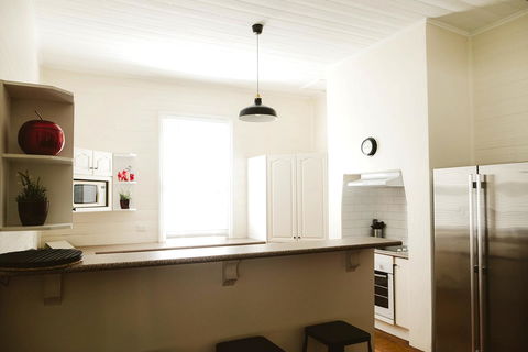 Morpeth Cottage - Renee 32