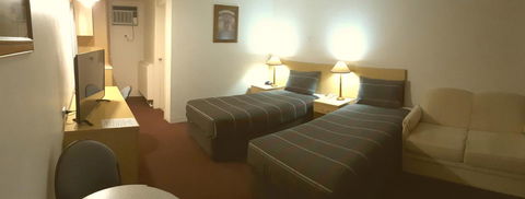 Cooma Motor Lodge Motel - Internet Find 1