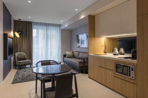 SKYE Suites Sydney - Petrol Stations 25