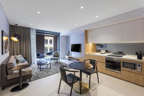 SKYE Suites Sydney - Petrol Stations 21