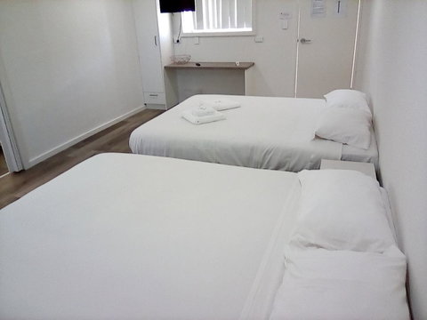 Appin Village Motel - Swimm 8