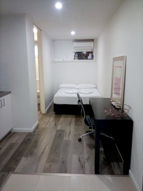 Appin Village Motel - Swimm 27