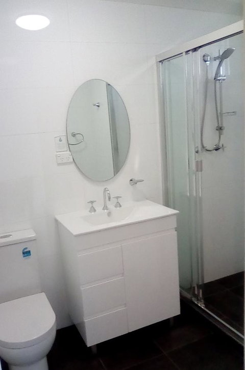 Appin Village Motel - Swimm 24