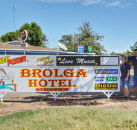 Brolga Hotel Motel - Coleambally - Renee