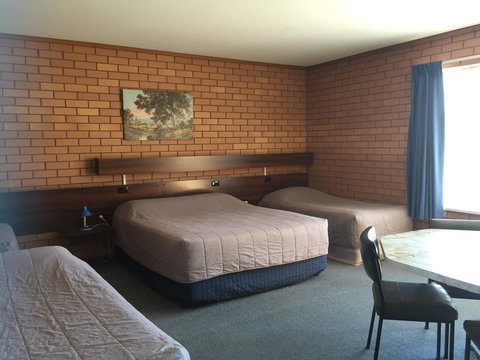 Deniliquin Motel - Renee 14