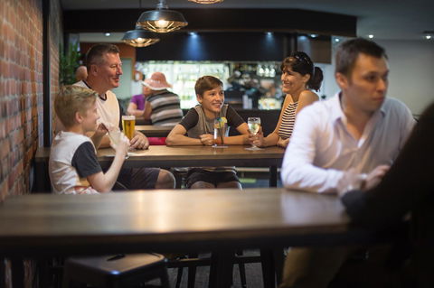 Mercure Kakadu Crocodile - Petrol Stations 23