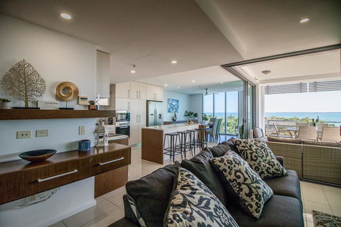 ZEN BY THE WATER - Esplanade Darwin Retreat - Renee 0