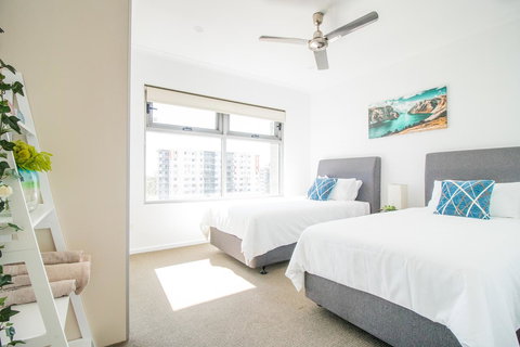 ZEN BY THE WATER - Esplanade Darwin Retreat - Renee 16