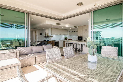 ZEN BY THE WATER - Esplanade Darwin Retreat - Renee 38