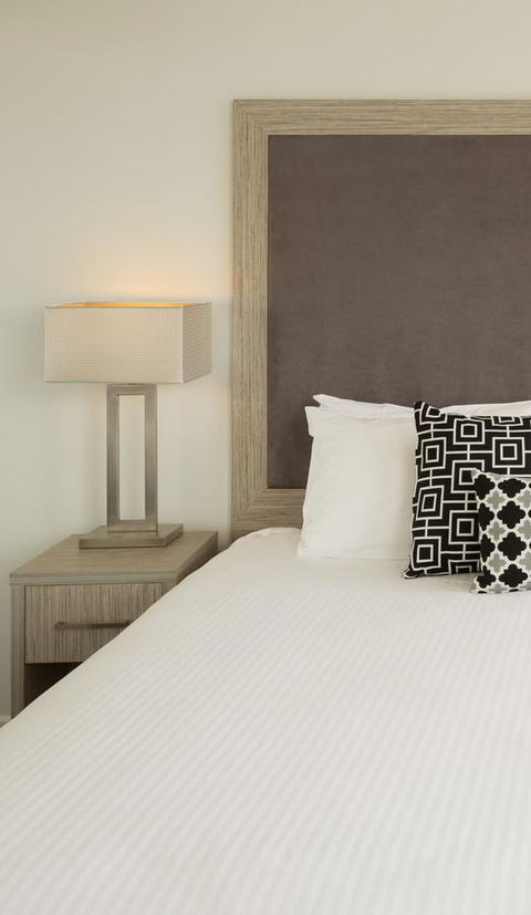 H On Smith Hotel - Renee 21