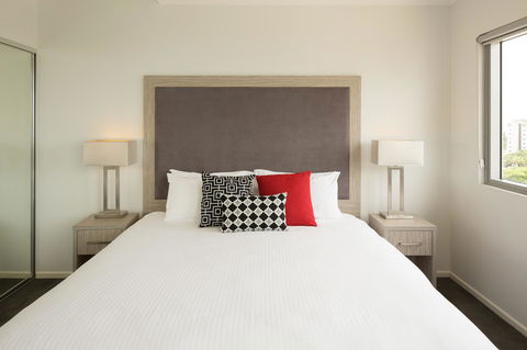 H On Smith Hotel - Renee 5