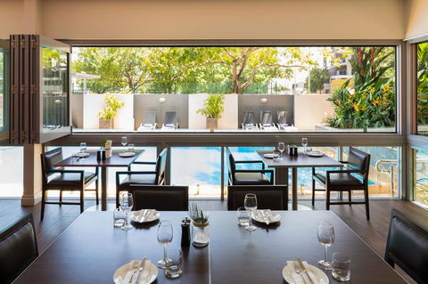 H On Smith Hotel - Renee 17