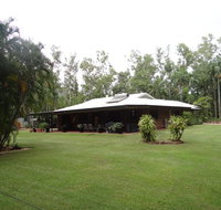 DARWIN'S SHADY ACRES RETREAT - Qld Realsetate