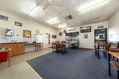 Border Village Roadhouse - Petrol Stations 12