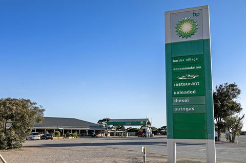 Border Village Roadhouse - Petrol Stations 24