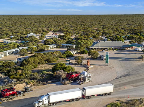 Border Village Roadhouse - Petrol Stations 0