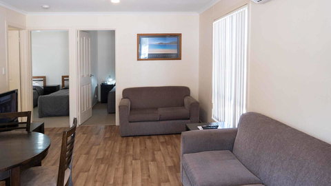 Wallaroo Holiday Park - Renee 28