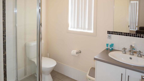 Wallaroo Holiday Park - Renee 32