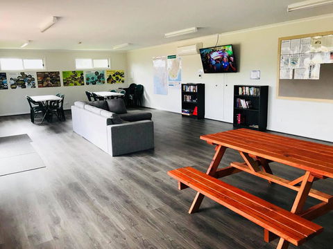Waikerie Holiday Park - Petrol Stations 3