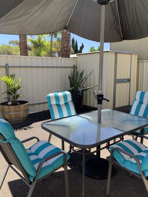 Sunshine Four - Renee 43