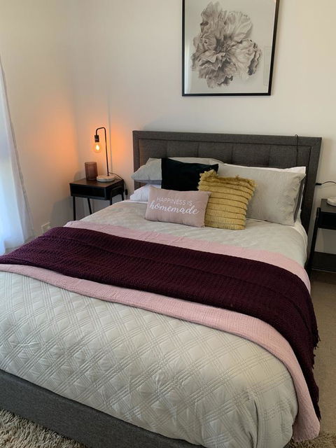 Sunshine Four - Renee 25