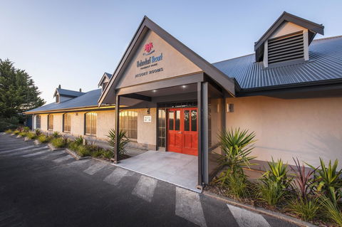 Hahndorf Resort - Petrol Stations 3