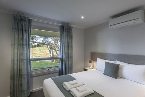 Hahndorf Resort - Petrol Stations 6
