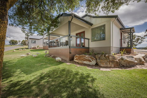 Hahndorf Resort - Petrol Stations 44