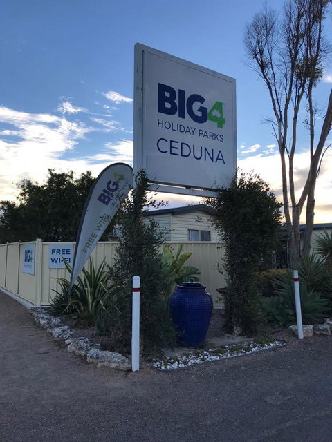 BIG4 Ceduna Tourist Park - Swimm 10